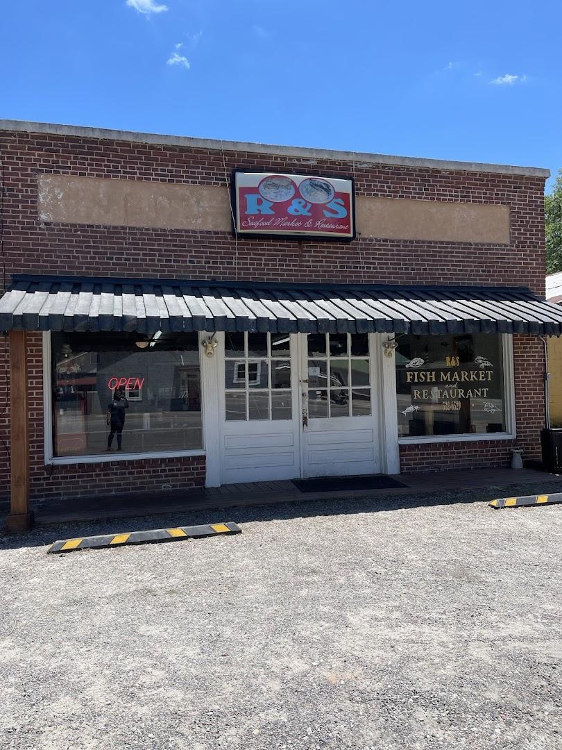 R & S Fish Market & Restaurant