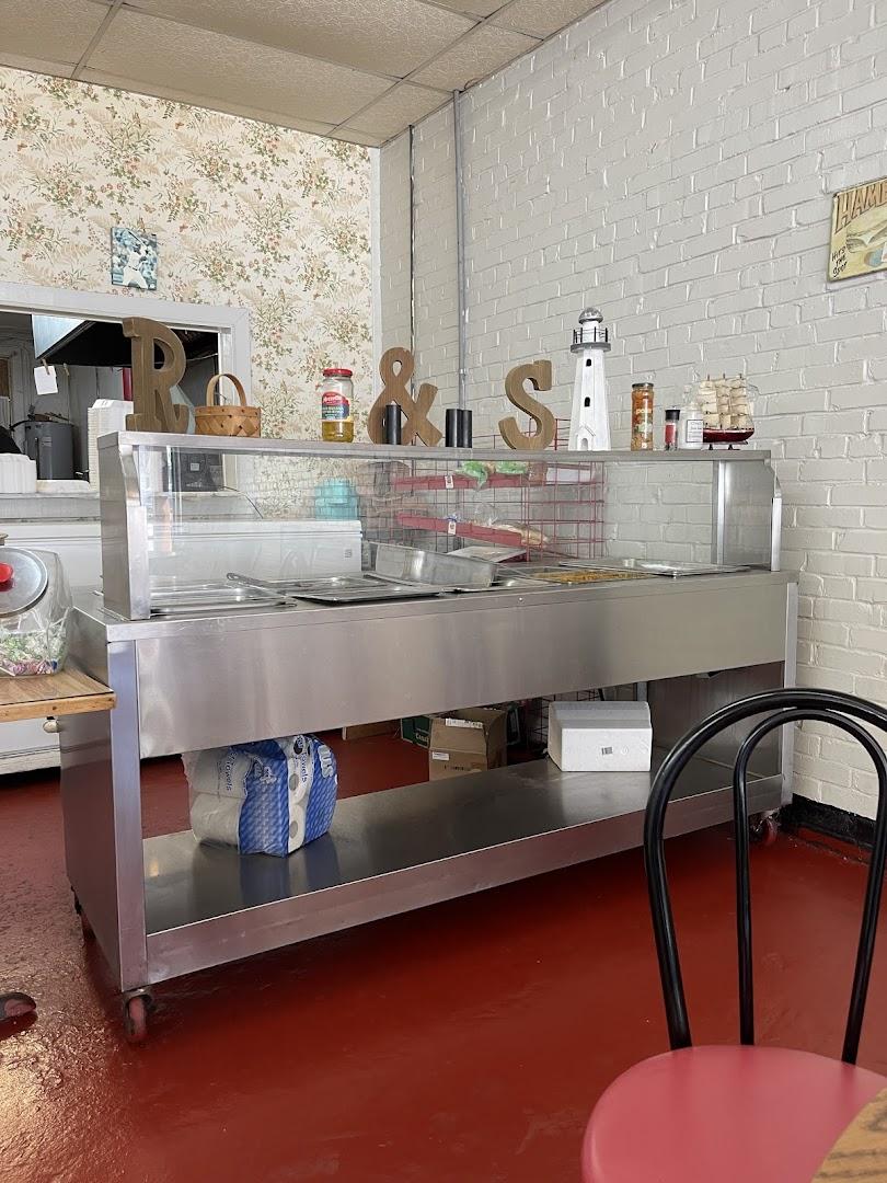 R & S Fish Market & Restaurant